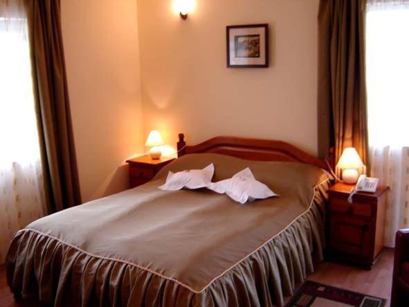 Hotel Cosmos Câmpulung Moldovenesc Стая снимка